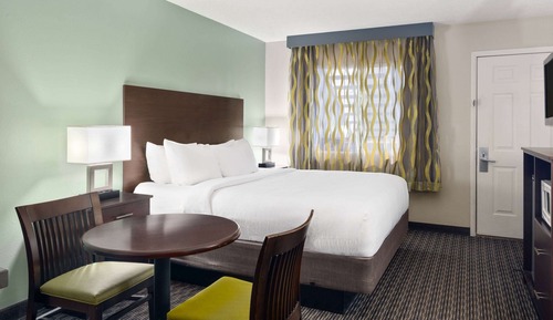 Zimmer, 1 King-Bett, Nichtraucher (Efficiency)