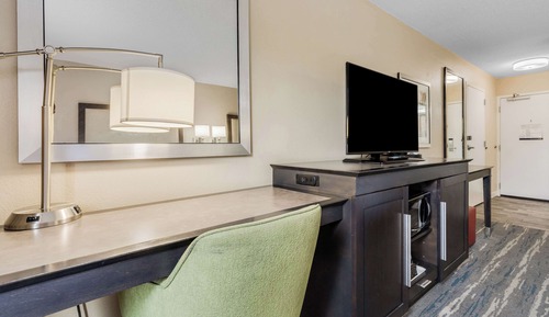 Zimmer, 2 Doppelbetten, Nichtraucher