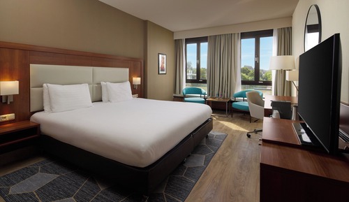 Premium-Zimmer, 1 King-Bett, Flussblick (River Meuse View)