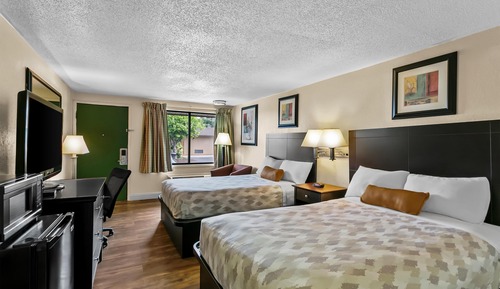 Zimmer, 2 Doppelbetten