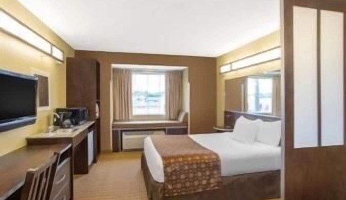 Studiosuite, 1 Queen-Bett, barrierefrei, Nichtraucher (Bathtub W/ Grab bars)