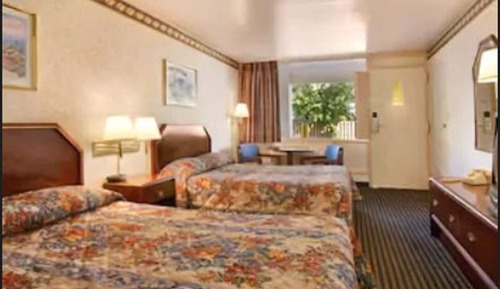 Doppelzimmer, 2 Doppelbetten