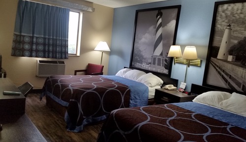 Zimmer, 2 Doppelbetten, Nichtraucher