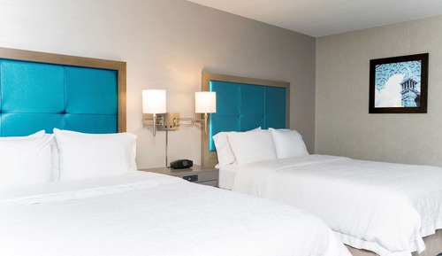 Zimmer, 2 Queen-Betten