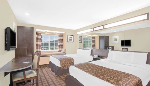 Standardzimmer, 2 Queen-Betten