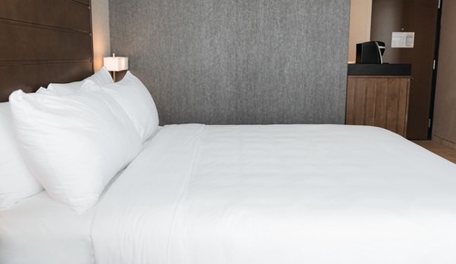 Zimmer, 1 King-Bett, barrierefrei (Hearing)