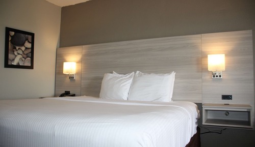 Standardzimmer, 1 King-Bett, Kühlschrank und Mikrowelle, Stadtblick