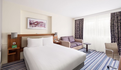 Zimmer, 1 Doppelbett und Schlafsofa