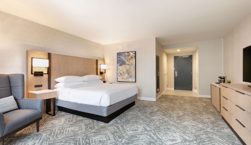 Zimmer, 1 King-Bett, barrierefrei (Mobility, Roll-In Shower)