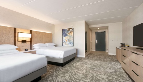 Zimmer, 2 Queen-Betten, barrierefrei, Badewanne (Mobility)