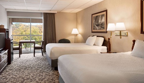 Zimmer, 2 Doppelbetten, Nichtraucher