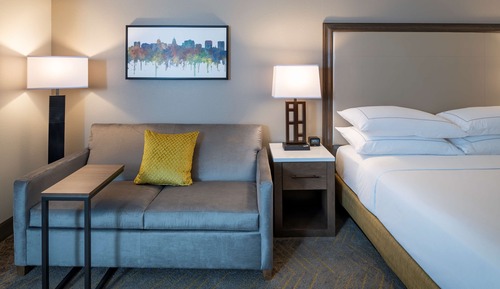 Zimmer, 1 King-Bett und Schlafsofa