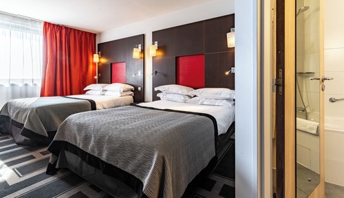 Standardzimmer, 2 Doppelbetten, Stadtblick