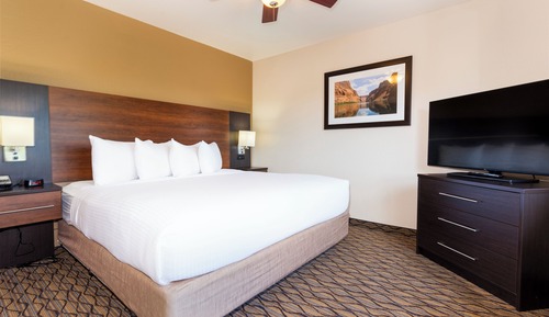 Standard-Suite, 1 King-Bett, rollstuhlgeeignete Dusche