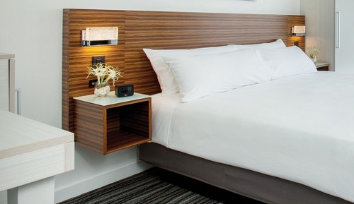 Zimmer, 1 King-Bett, barrierefrei (Mobility & Hearing, 3x3 Shower)