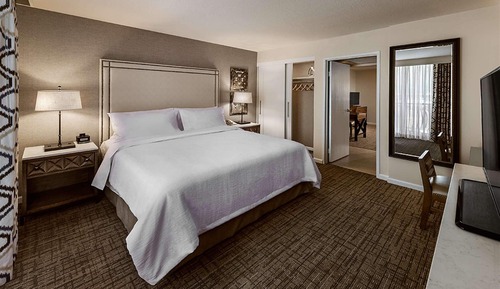 Premium-Suite, 1 King-Bett