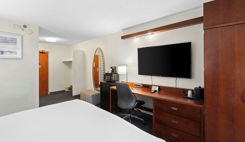 Deluxe-Zimmer, 1 King-Bett, Nichtraucher, Poolblick