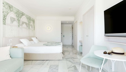 Doppelzimmer, eingeschränkter Meerblick