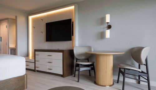 Zimmer, 2 Queen-Betten, Terrasse, Poolblick