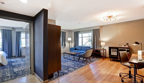 Suite, 1 King-Bett und Schlafsofa