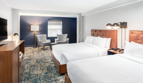 Zimmer, 2 Queen-Betten (Mobility/Hearing Access, Roll-In Shwr)