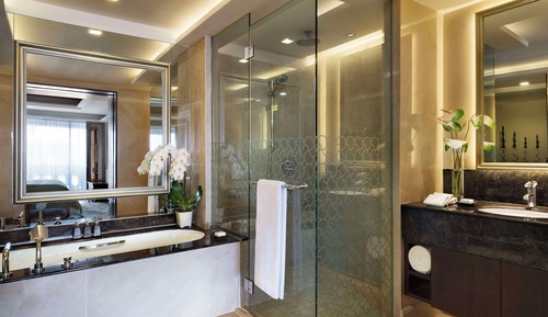 Two Bedroom River View Chao Phraya Suite