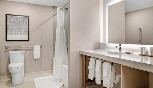 Zimmer, 2 Queen-Betten, barrierefrei, Nichtraucher