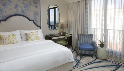 Premium-Zimmer, 1 King-Bett, eingeschränkter Meerblick