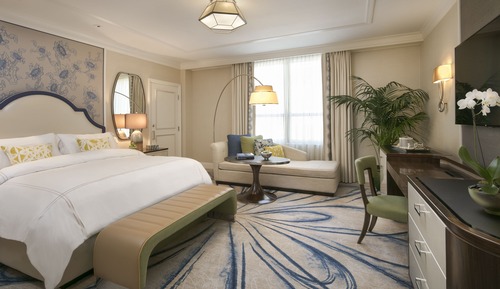 Premium-Zimmer, 1 King-Bett, Blick auf die Anlage