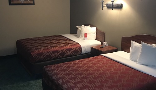 Zimmer, 2 Queen-Betten