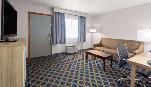 Suite, 1 King-Bett, Nichtraucher (One-Bedroom Suite)