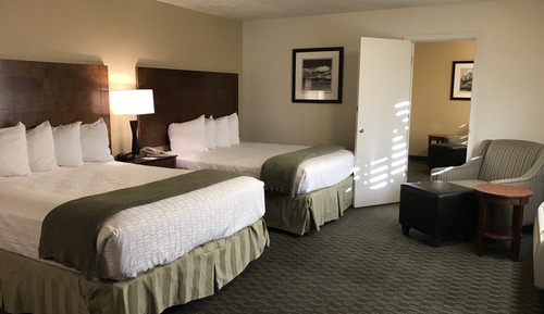 Deluxe-Zimmer, 2 Queen-Betten (2 Queen Beds Adjoining Room)
