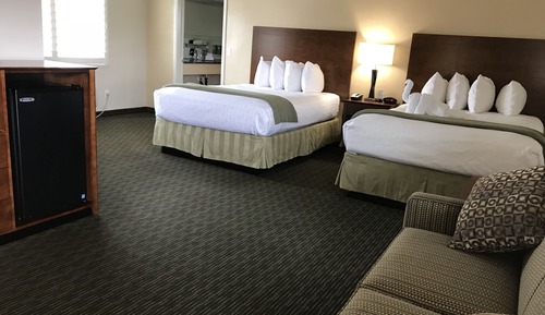 Zimmer, Mehrere Betten, barrierefrei (H/A Roll-in 2 Queen Beds)