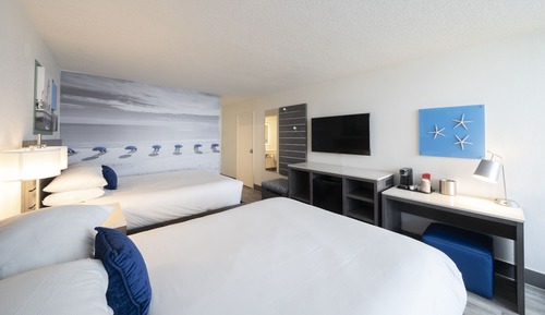 Zimmer, 2 Queen-Betten, Poolblick, Poolseite