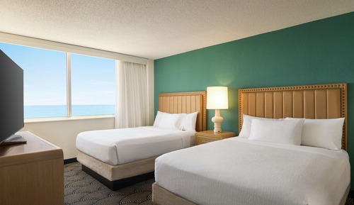 Suite, 2 Queen Beds, Oceanfront, Juliet Balcony