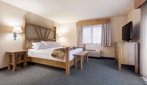 Suite, 1 King-Bett, Nichtraucher, Balkon (Larger Room)