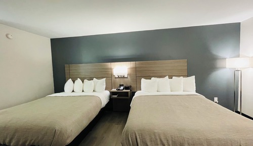 Zimmer, 2 Queen-Betten, Nichtraucher