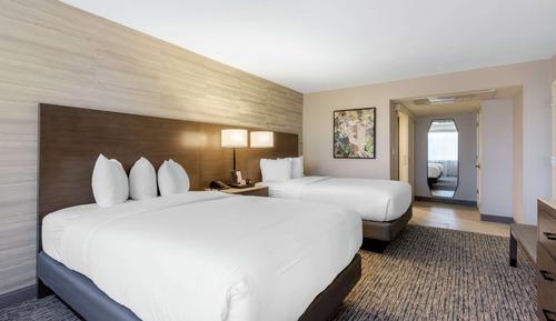 Zimmer, 2 Queen-Betten, barrierefrei (Mobility & Hearing, Roll-In Shower)