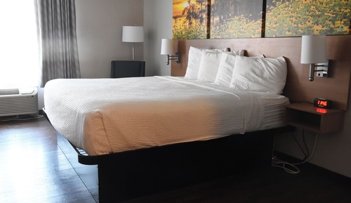 Standardzimmer, 1 King-Bett, Raucher (Second floor)