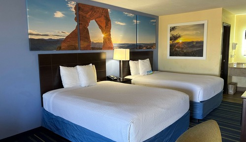 Zimmer, 2 Queen-Betten, Nichtraucher