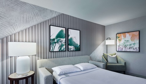 Zimmer (Parlor Room, 1 Sofabed Only)