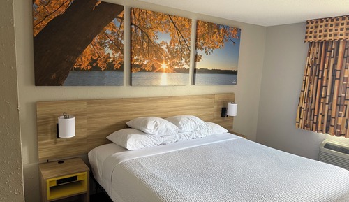 Zimmer, 1 King-Bett, barrierefrei, Nichtraucher (Mobility, Bathtub w/ Grab Bars)