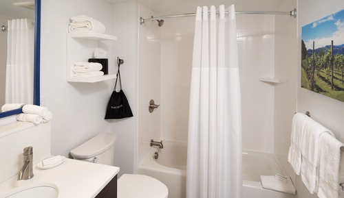Zimmer, 2 Doppelbetten