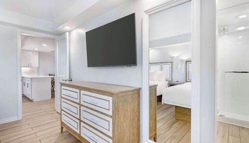 Suite, Mehrere Betten, Nichtraucher, Balkon (with Sofabed;Gulf View)