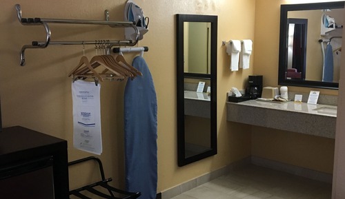 Zimmer, 2 Doppelbetten, barrierefrei, Nichtraucher