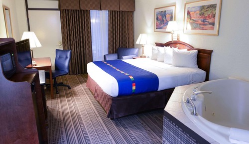Suite, 1 King-Bett, Nichtraucher, Whirlpool