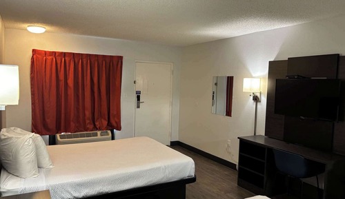 Standardzimmer, 2 Queen-Betten, Raucher, Kühlschrank und Mikrowelle