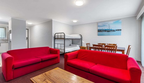 Standard-Apartment, Mehrere Betten, Nichtraucher, Kochnische (Walk-in Shower)
