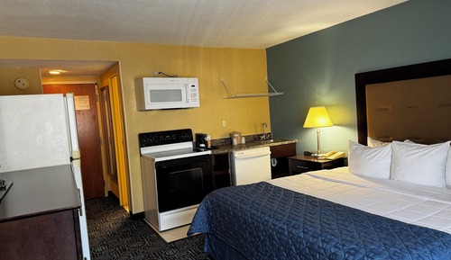 Superior-Einzelzimmer, 1 King-Bett, Küche, Stadtblick