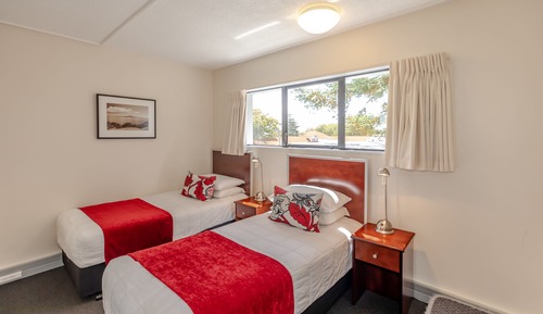 Standardzimmer (Two Bedroom Balcony Full Facilities ()